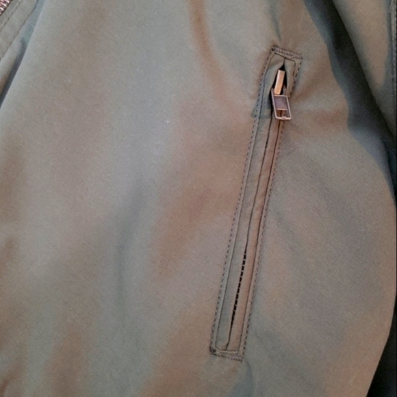 Love Culture Hooded Lightweight Jacket - Size S - Picture 11 of 12